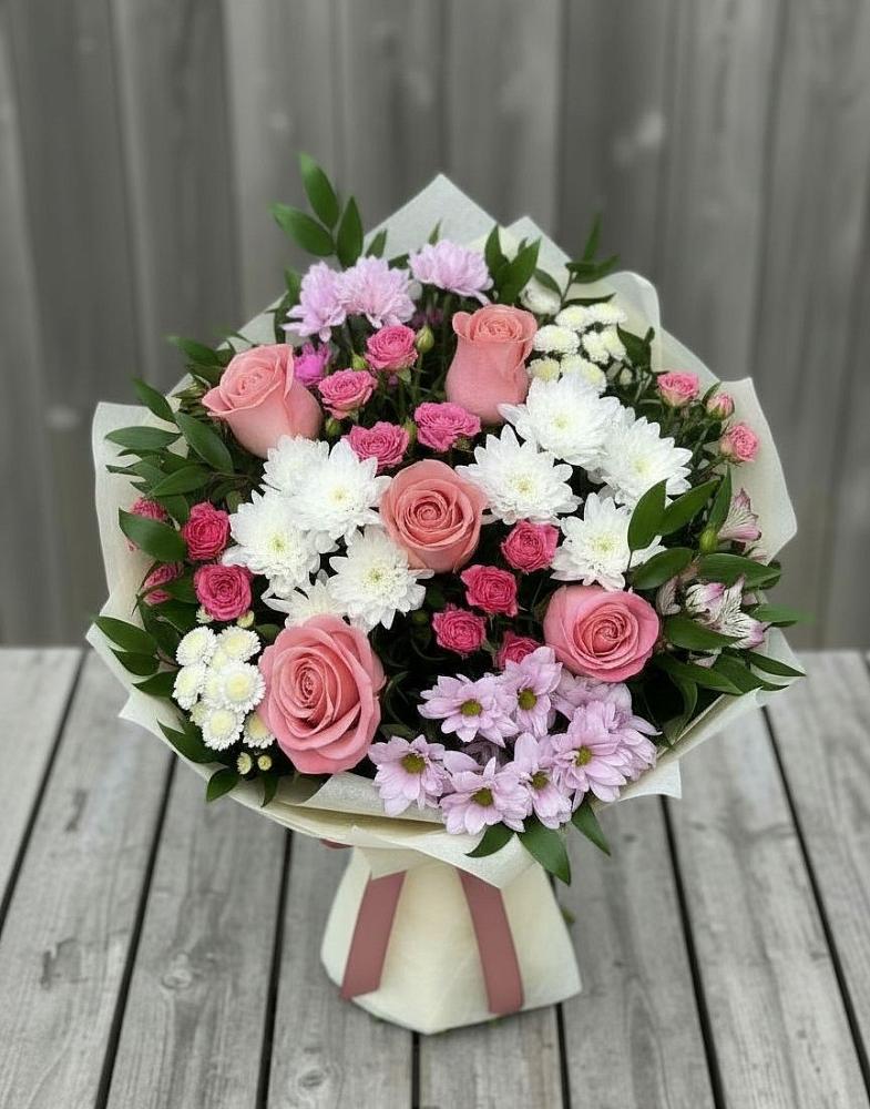 Букет цветов из: Альстромерии, Гвоздики, Розы и Хризантемы в Ямуге