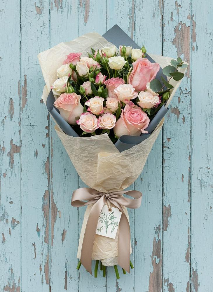 Букет цветов из: Розы в Ямуге