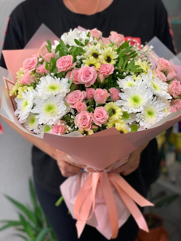 Букет цветов из: Розы и Хризантемы в Ямуге