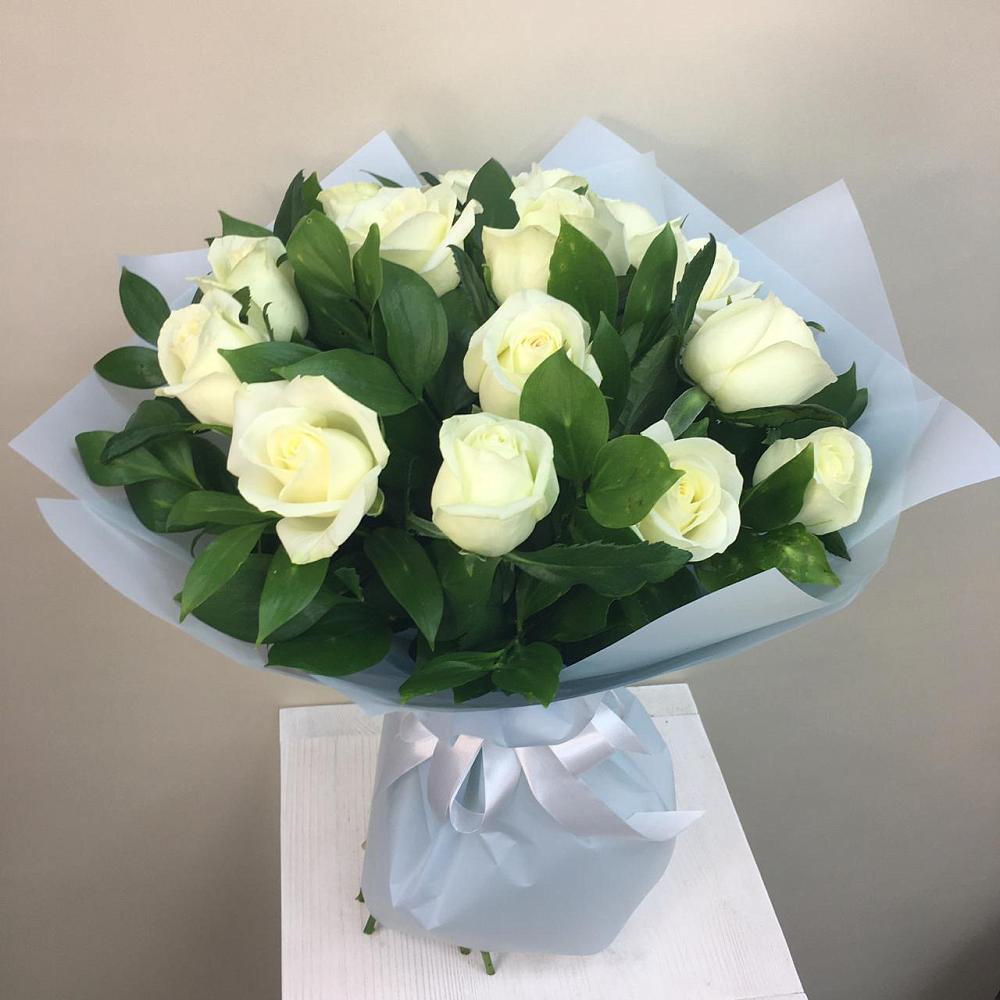 Букет 15 Белых роз Проуд в Ямуге
