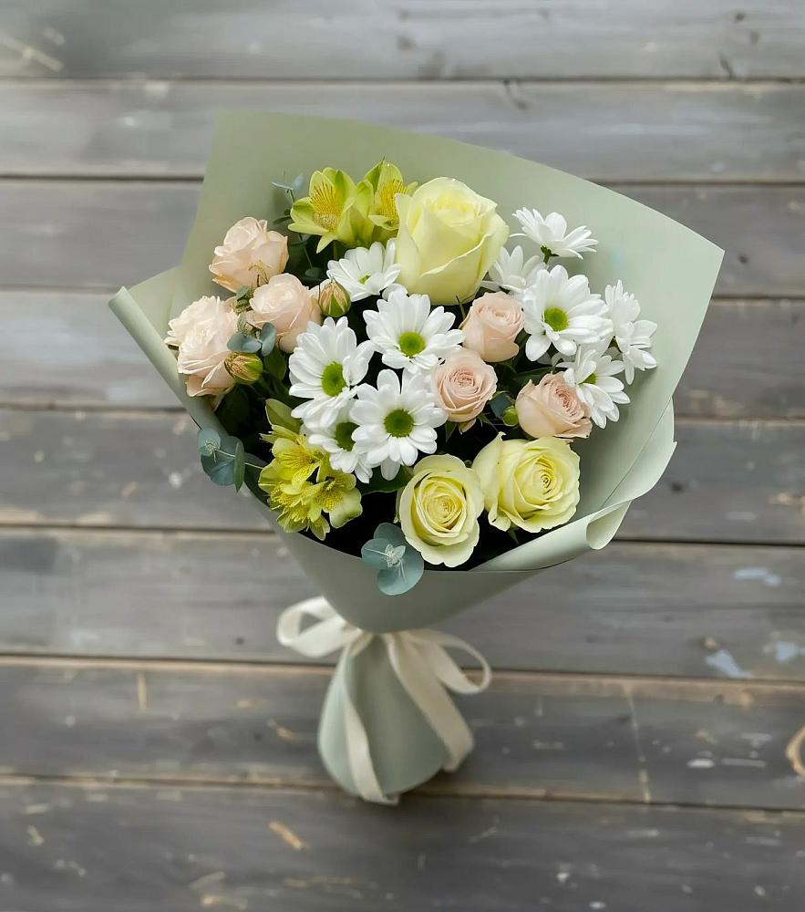 Букет цветов из: Альстромерии, Розы и Хризантемы в Ямуге