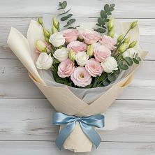 Букет цветов из:  Лизиантусы в Ямуге