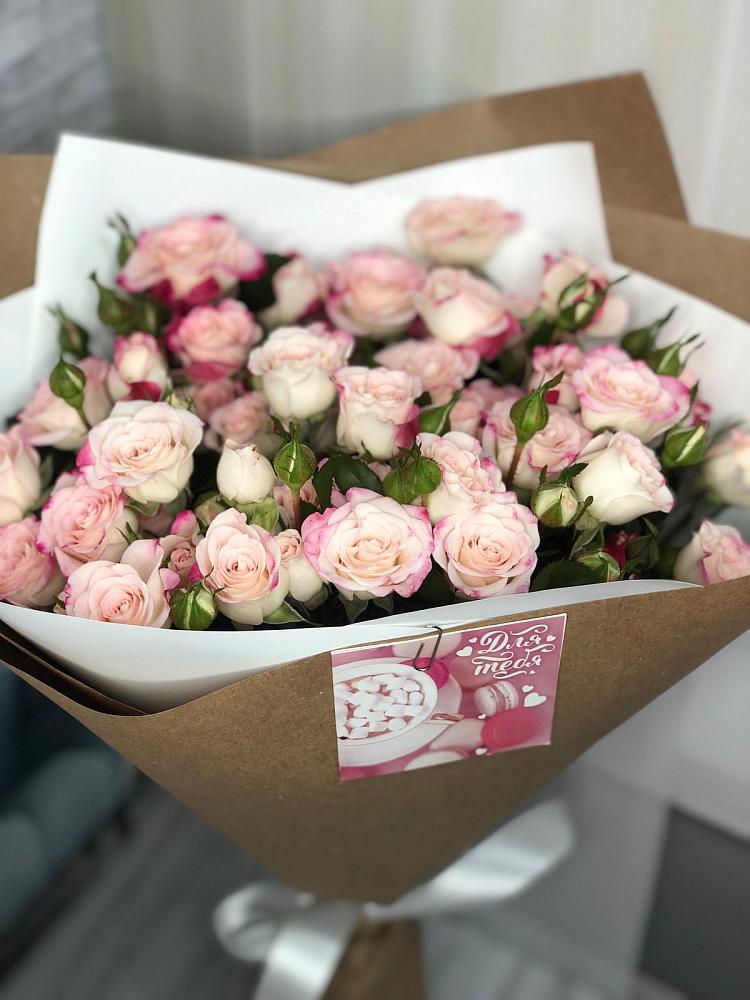 Букет цветов из: Розы в Ямуге