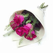 Букет цветов из:  Розы в Ямуге