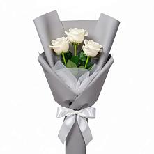 Букет 3 белые розы в Ямуге
