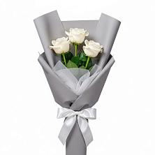 Букет 3 белые розы в Ямуге