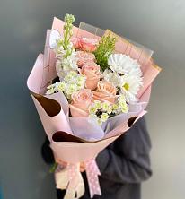 Букет цветов из:  Хризантемы и Розы в Ямуге