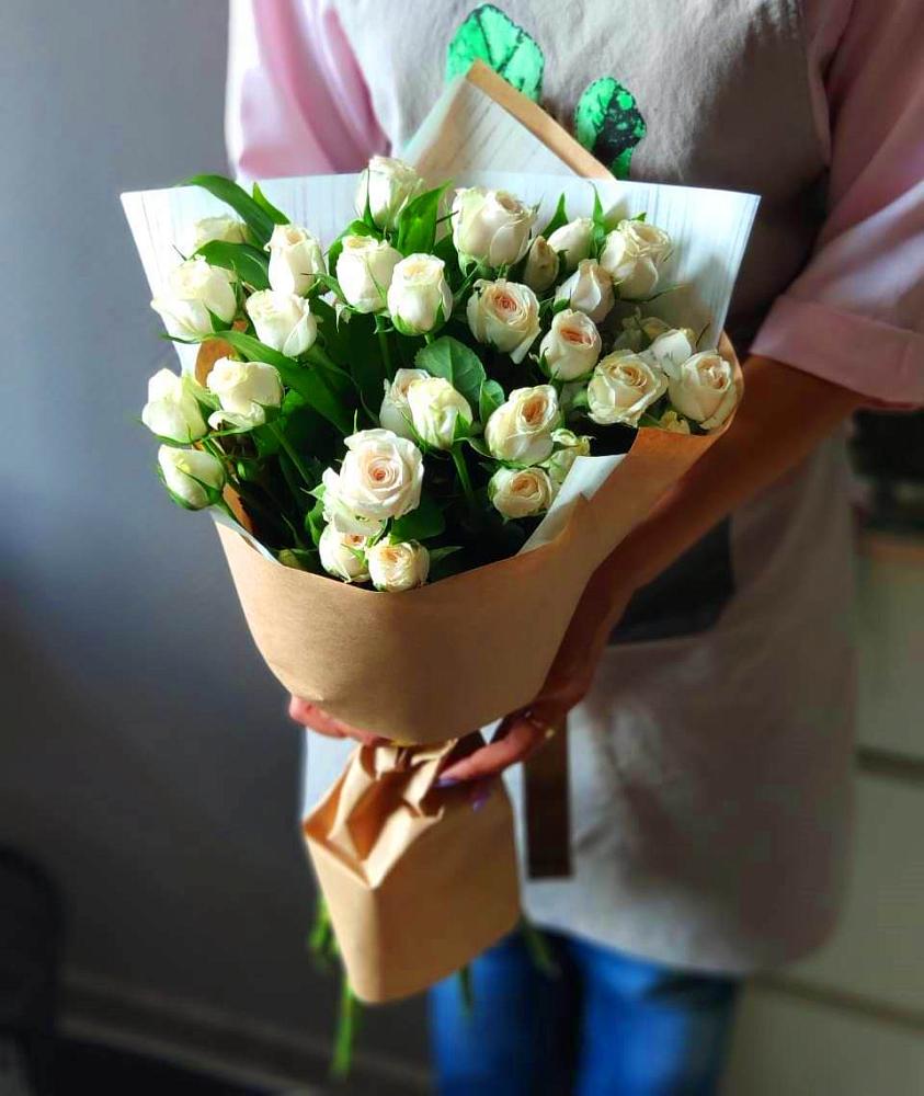 Букет цветов из: Розы в Ямуге