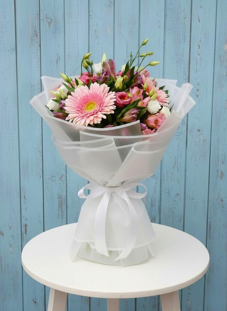 Букет цветов из: Герберы, Альстромерии и Лизиантусы в Ямуге