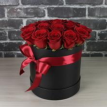 Цветочная композиция из Розы в шляпной коробке в Ямуге