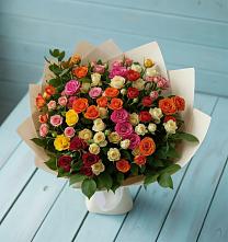 Букет Микс из разноцветных кустовых роз в Ямуге