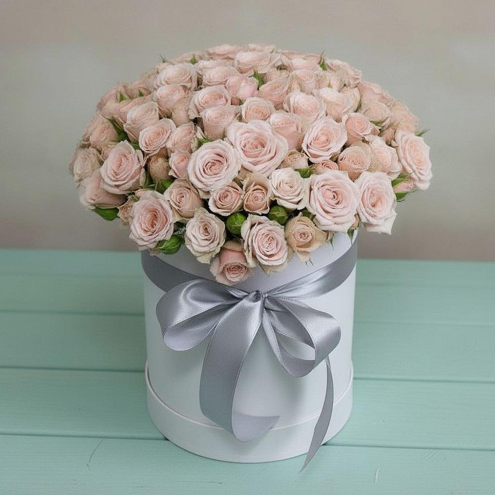 Цветочная композиция из Розы в шляпной коробке в Ямуге