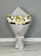 Букет цветов из:  Розы и Лизиантусы в Ямуге